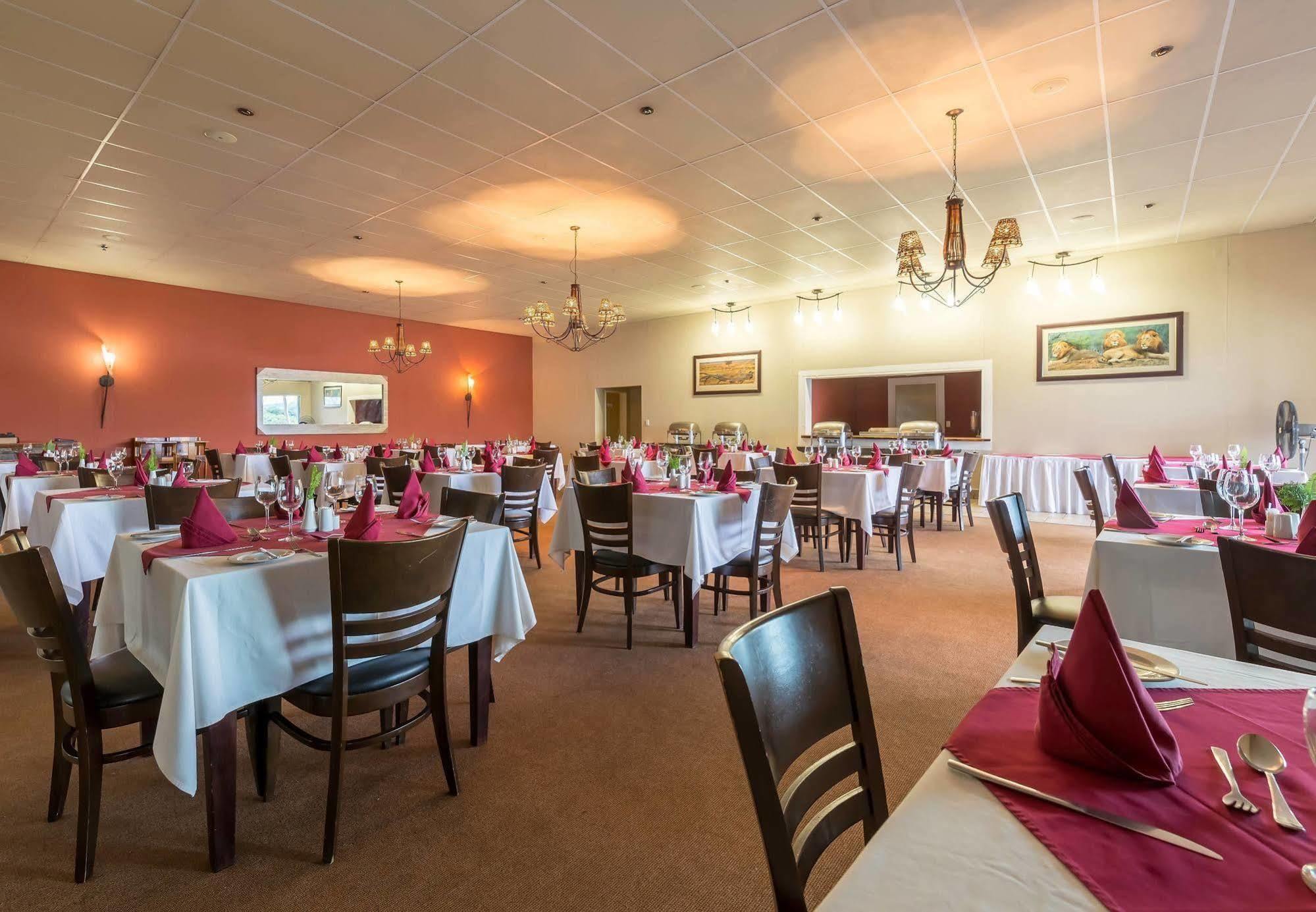 Protea Hotel By Marriott Zambezi River Lodge Katima Mulilo Εξωτερικό φωτογραφία