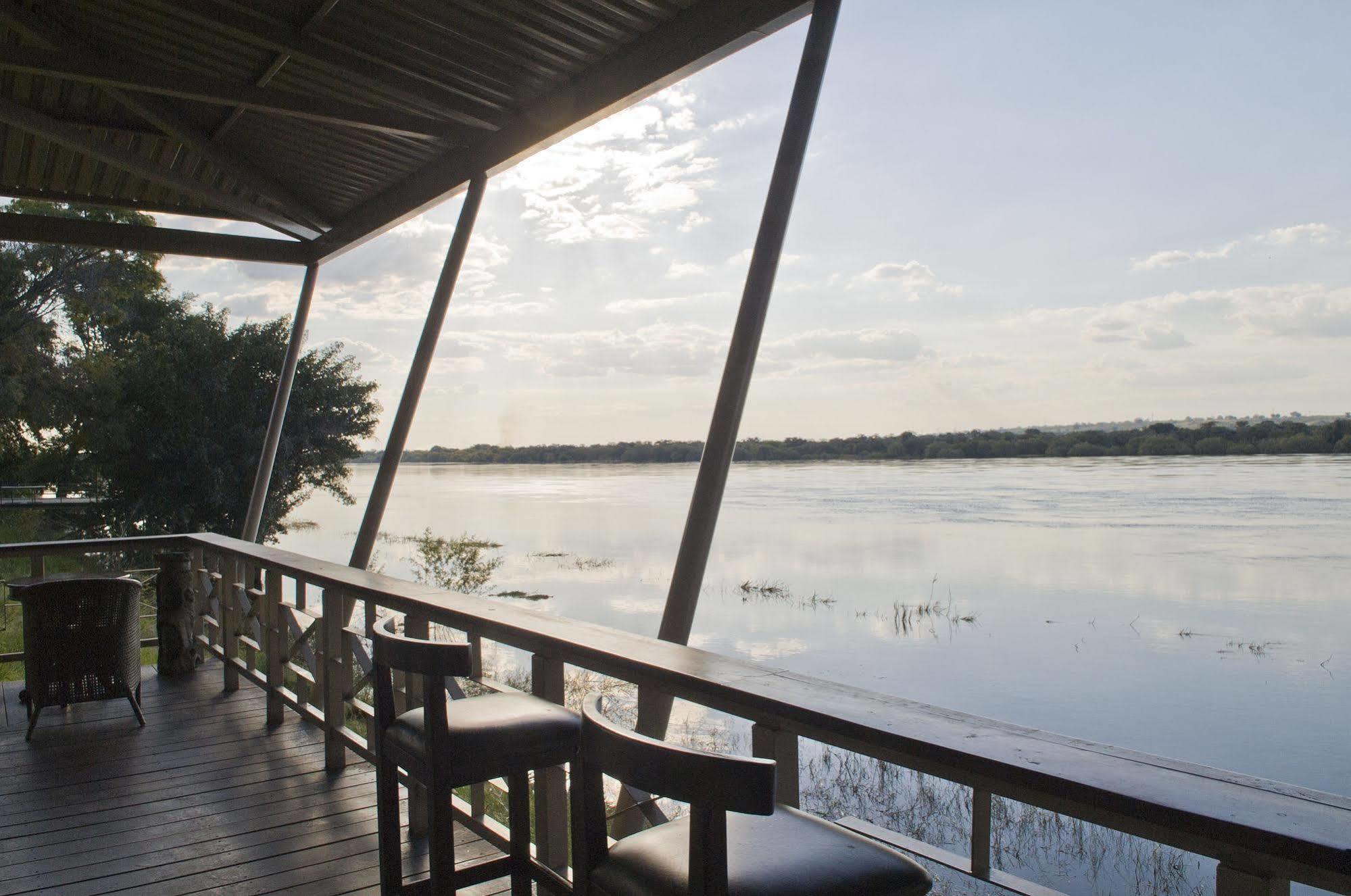 Protea Hotel By Marriott Zambezi River Lodge Katima Mulilo Εξωτερικό φωτογραφία