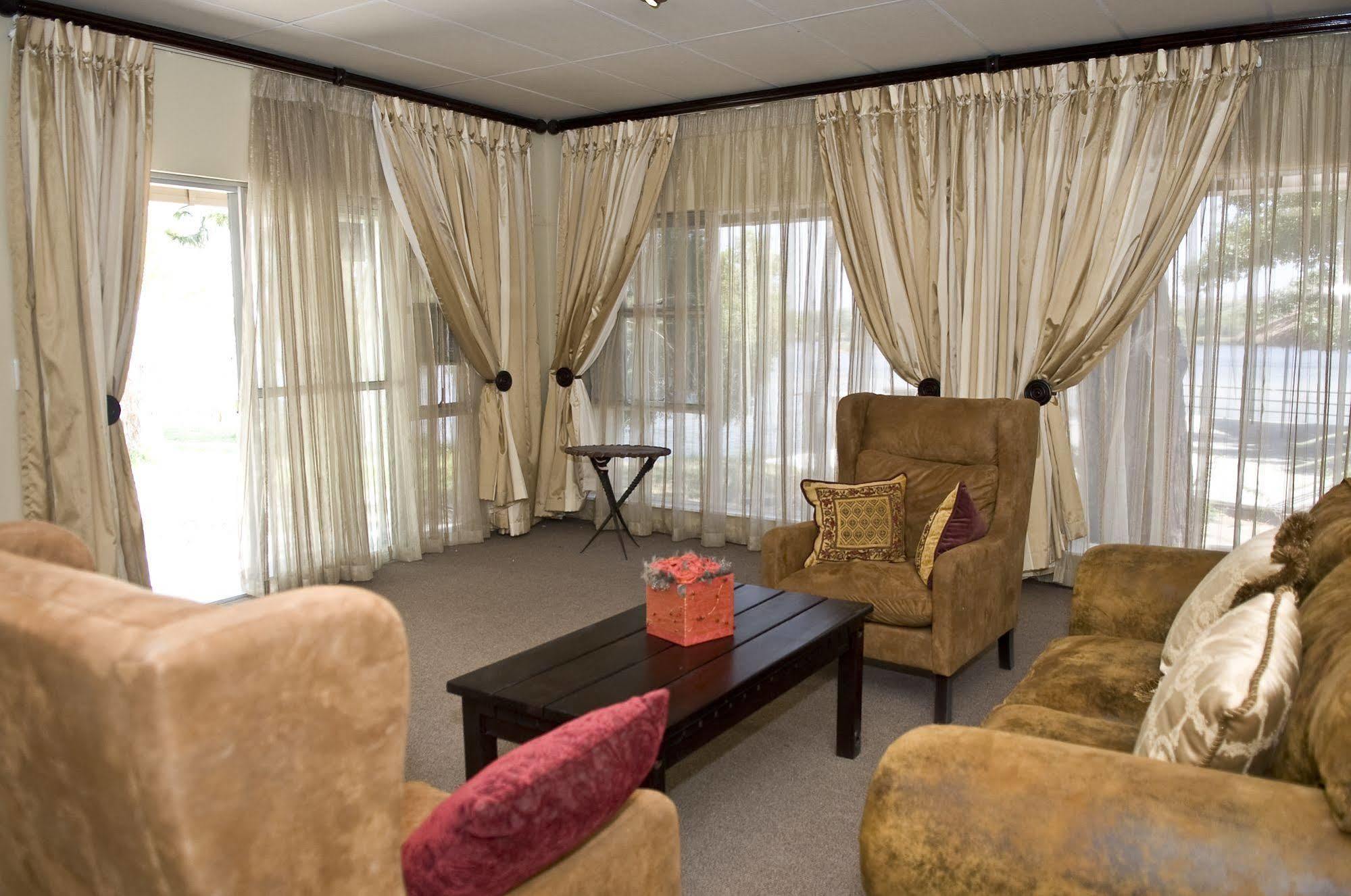Protea Hotel By Marriott Zambezi River Lodge Katima Mulilo Εξωτερικό φωτογραφία